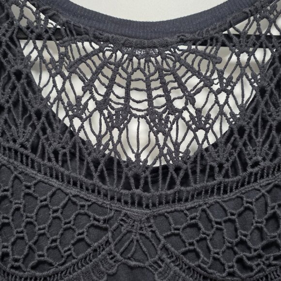 Worn Once Torrid Size 4 Crochet Back Tee - Picture 5 of 6
